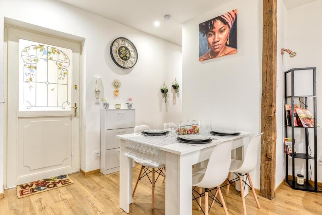 Apartmán Soleil Sucre T2 Centre Historique De Narbonne Exteriér fotografie